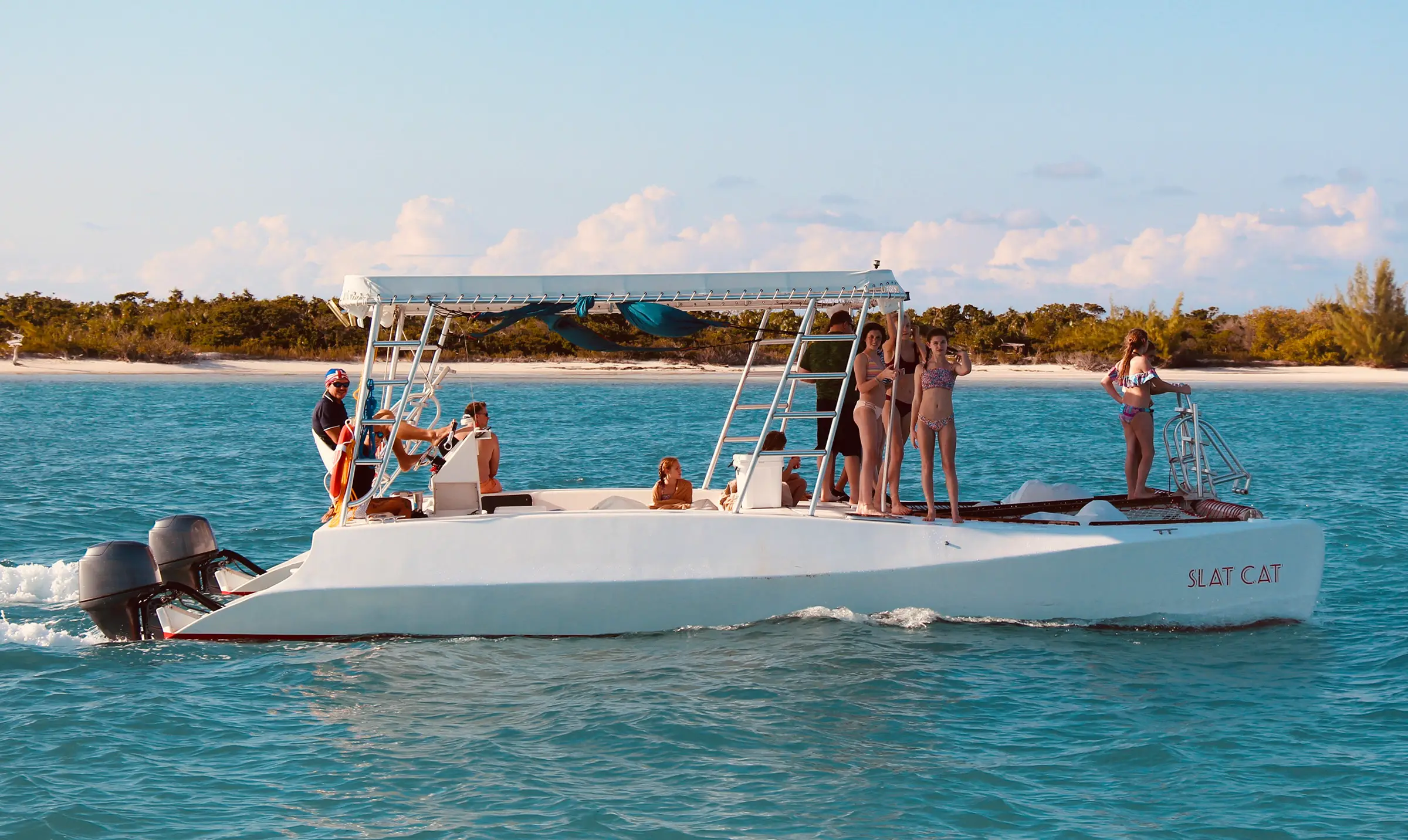 Slat Cat, motor catamaran